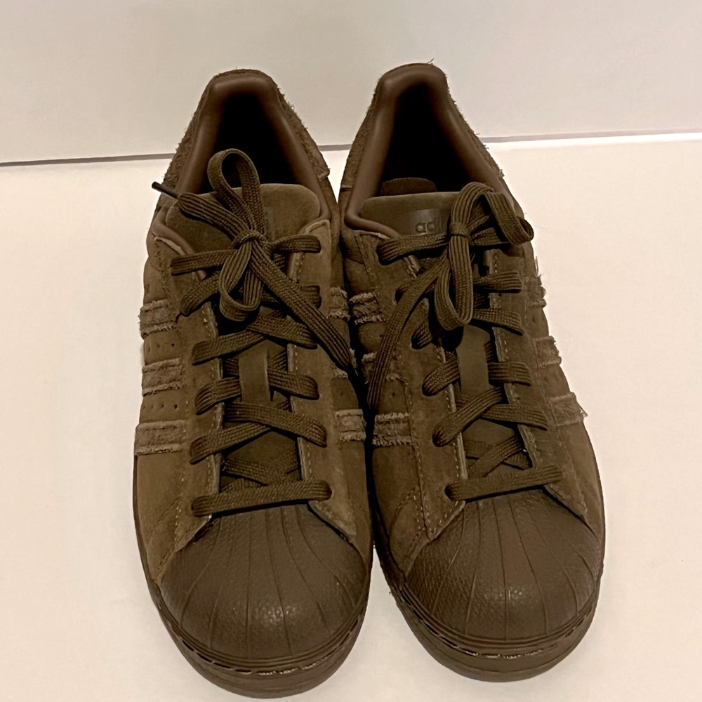 Army green Adidas Superstar - Picture 2 of 3